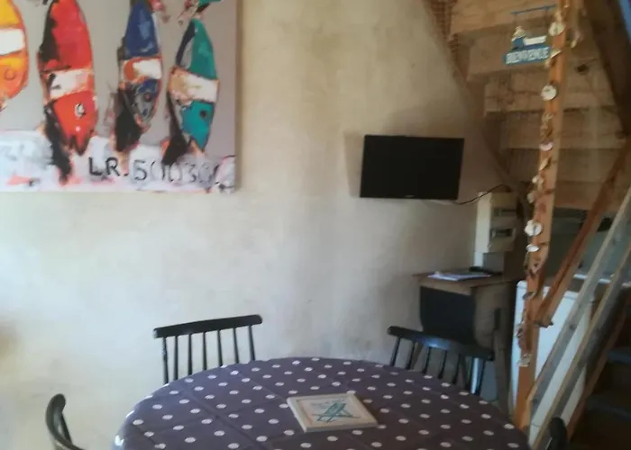 Holiday home Maisonnette A 15mn De La Mer